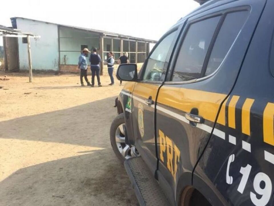 PRF presta apoio ao ministério público do trabalho em Candeias Jamari, RO