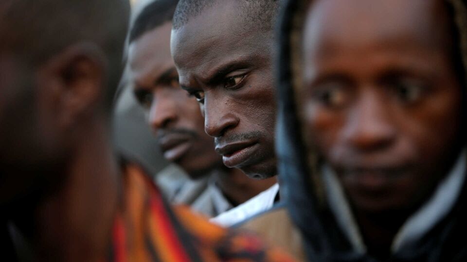 Facebook "atrai migrantes para a sua morte"