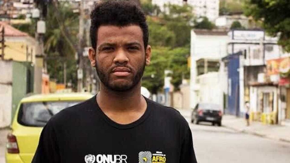 Criador do Voz das Comunidades diz que sofreu racismo em voo