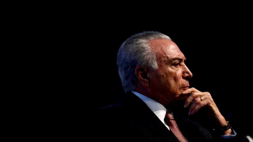 Governo vai propor adiamento de reajuste de servidores para 2020