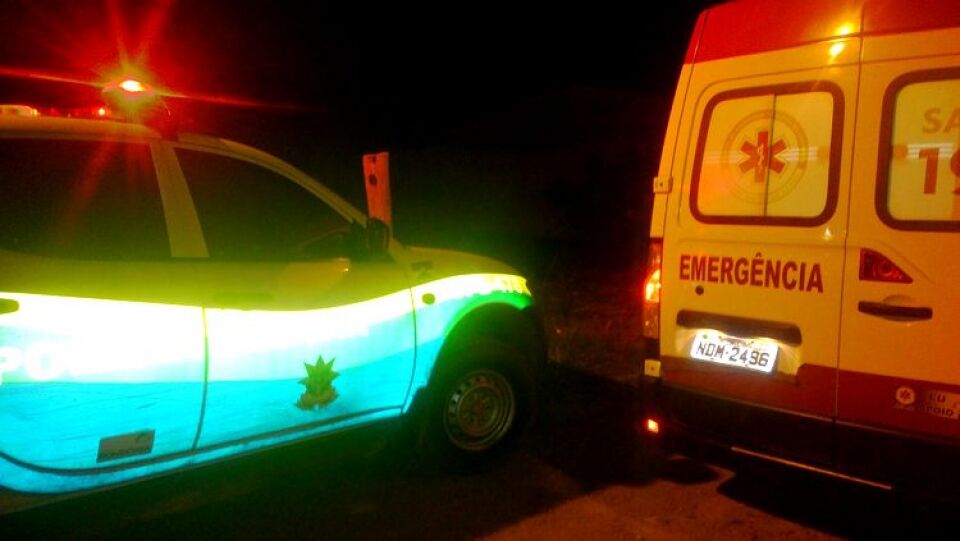 Padrasto é preso após esfaquear enteada que tentava defender a mãe