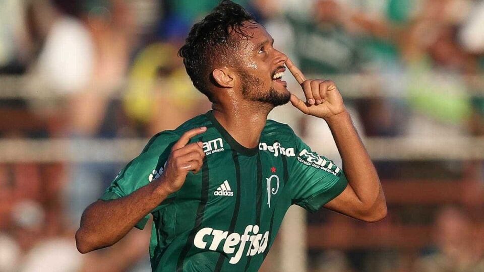 Scarpa não tem lesão grave, mas é dúvida para Copa do Brasil