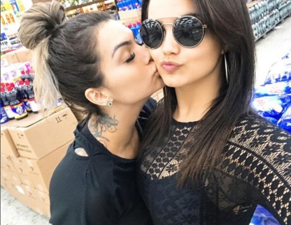 Filha de Kelly Key e Latino muda certidão e padrasto vira pai