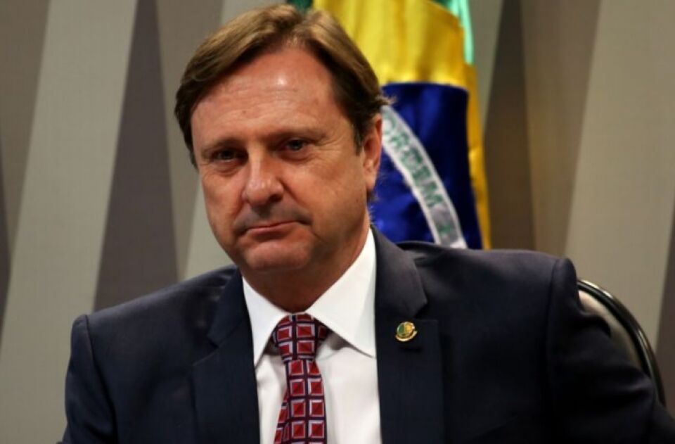 Ministério Público Eleitoral pede impugnação do registro de Acir Gurgacz