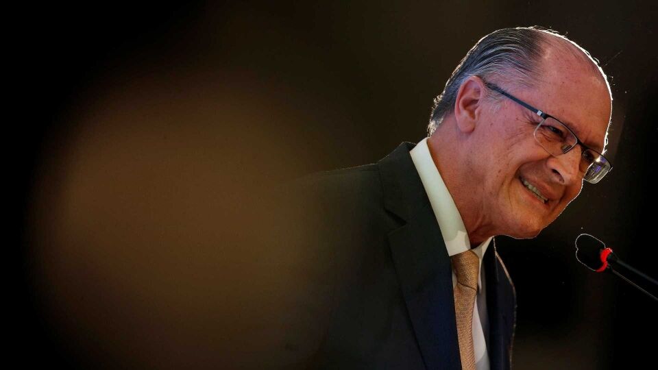 Aliados de Alckmin veem desgaste com investigações sobre tucanos