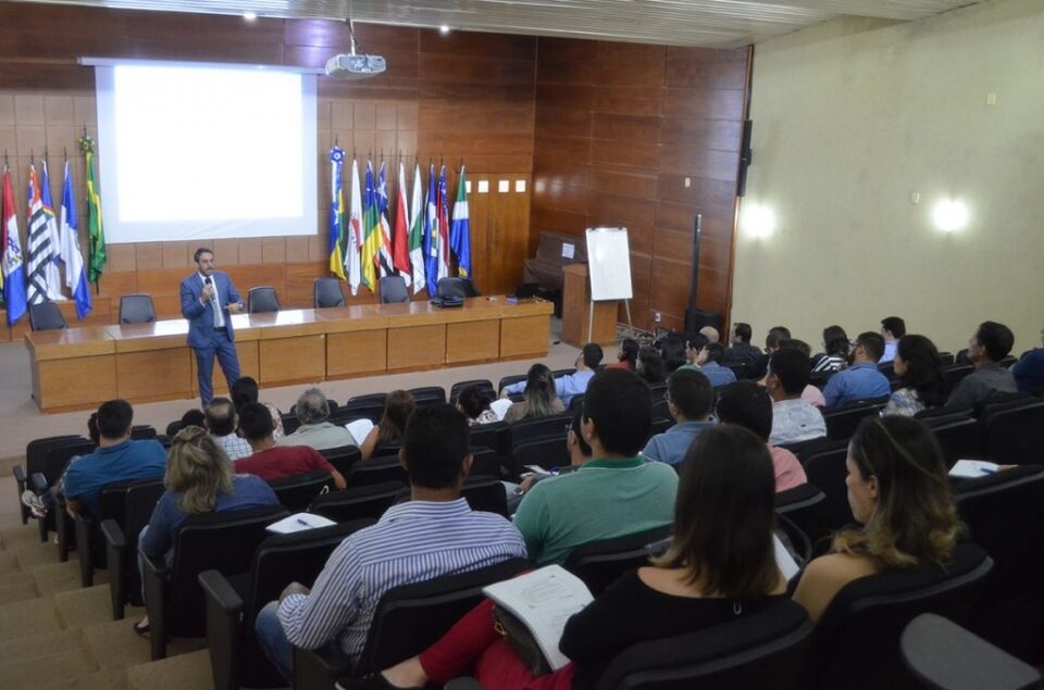 Curso sobre obras públicas é realizado pelo TCE-RO