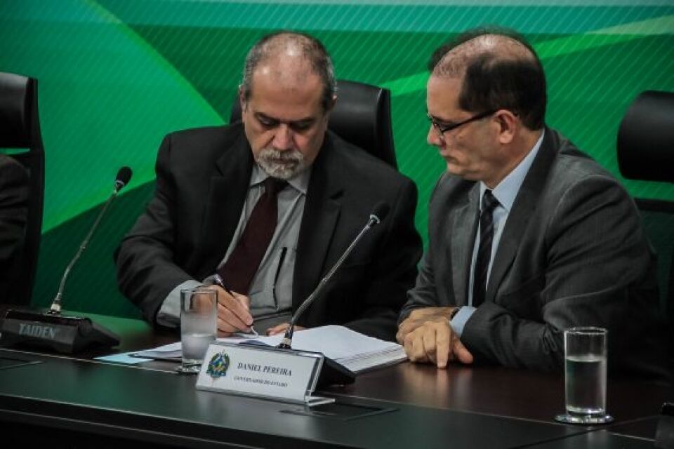 Governador Daniel Pereira viaja e presidente do Tribunal de Justiça assume o governo de Rondônia