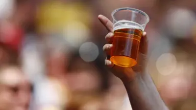 Estudo mostra ligação entre álcool e suicídio na faixa de 25 a 44 anos