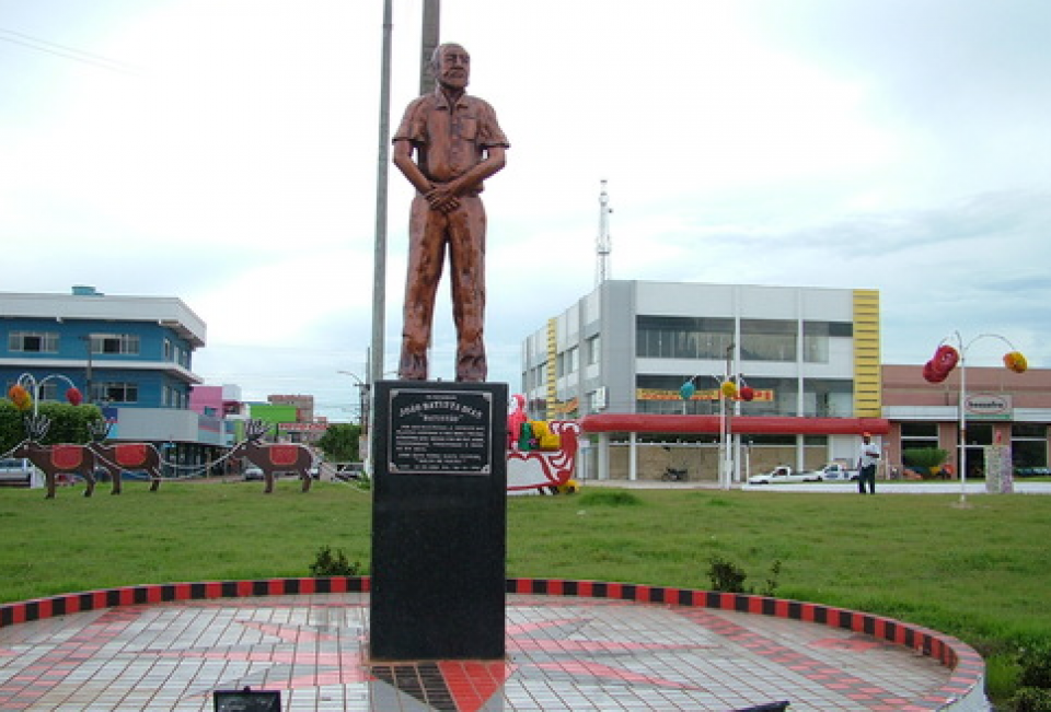 Apesar da decisão do TRE Luizão continua no comando em Rolim de Moura