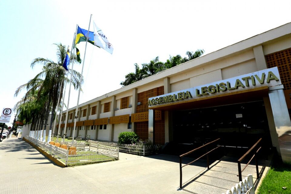 Candidata é presa por fraude no concurso da ALE de Rondônia