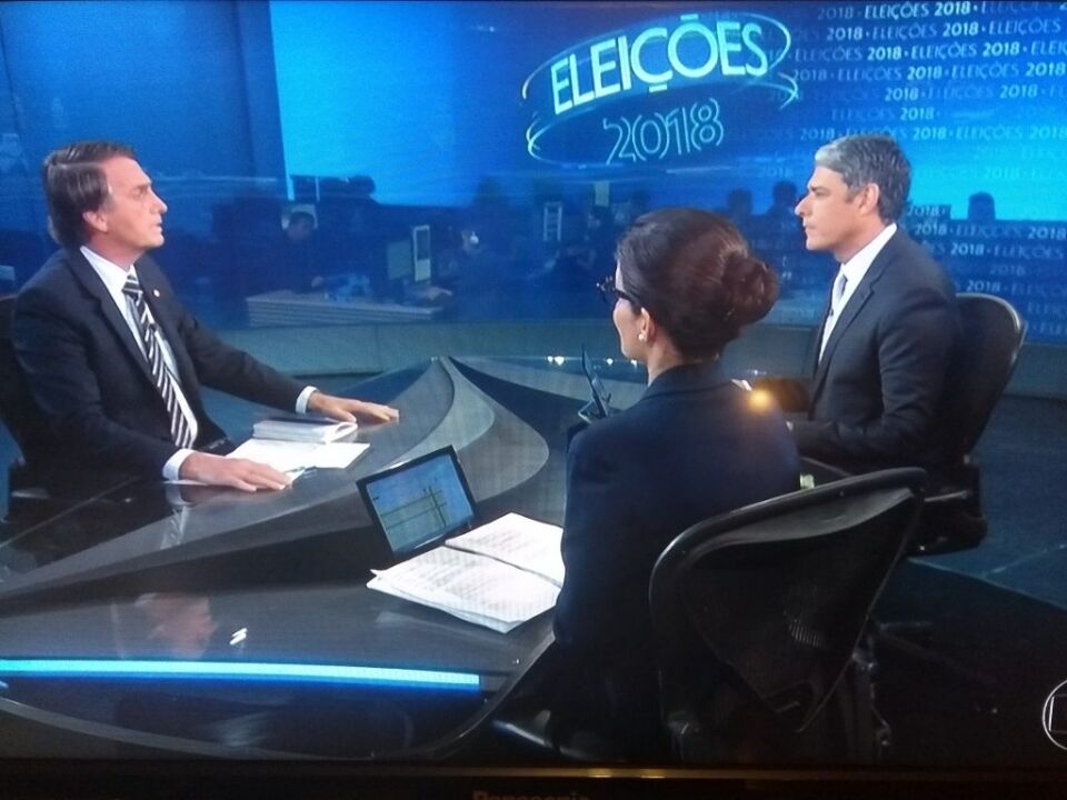 Bolsonaro e Renata Vasconcellos batem boca no Jornal Nacional