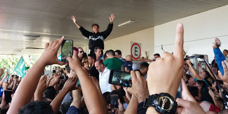 Jair Bolsonaro, o Mito, foi um ‘Furacão’ em Porto Velho. E levou ao delírio seus eleitores