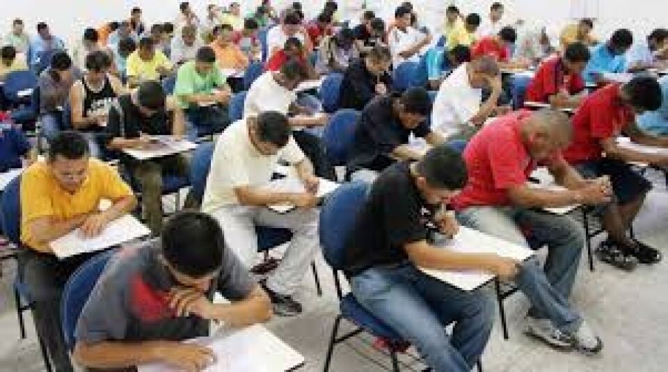 Semana começa com 700 vagas abertas em 17 novos concursos públicos