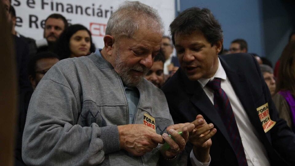 Decisão de Lula de manter candidatura desagrada a aliados de Haddad