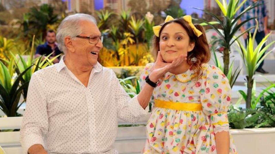 Carlos Alberto prepara programa com a neta no SBT