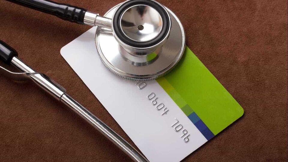 Por falta de cobertura, ANS suspende 26 planos de saúde