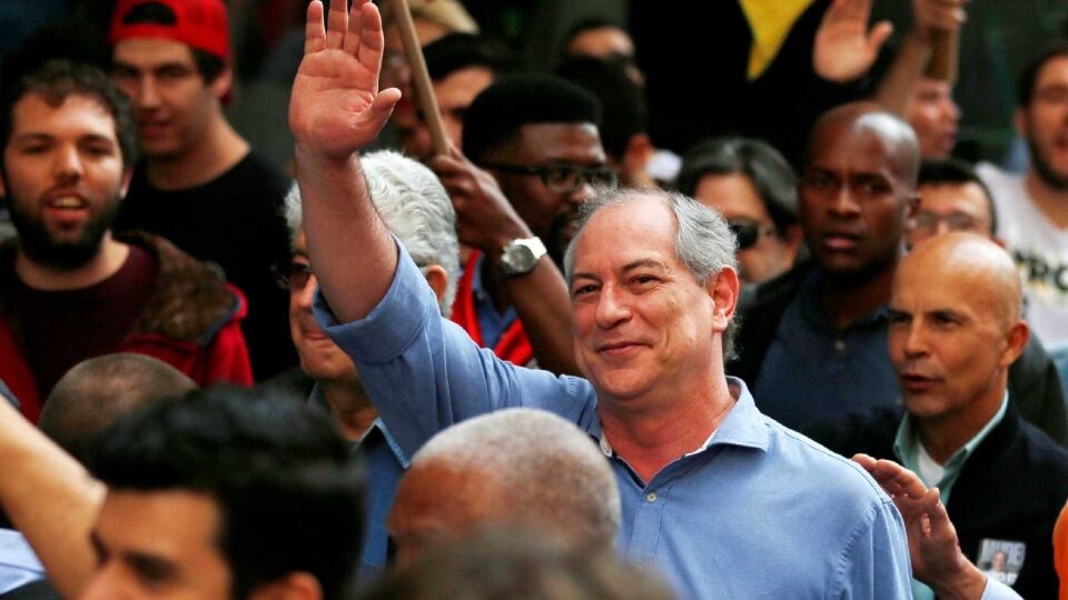 Por eleitores de Lula, Ciro abandona estilo moderado e vai ao Nordeste