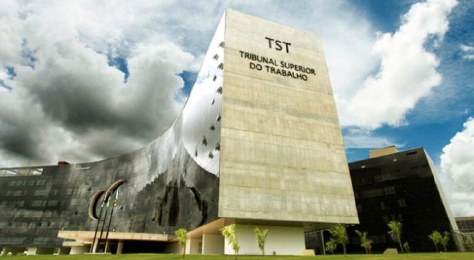 TST DECIDE: é inadmissível funcionários terem que escolher entre receber adicional de insalubridade ou de penosidade