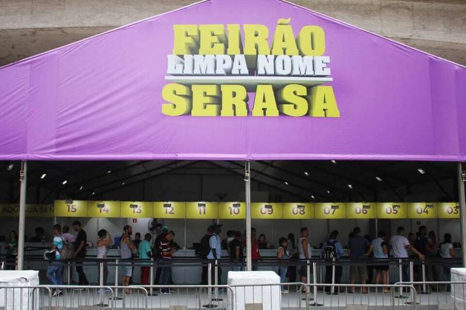 ite da Serasa permite renegociar dívidas com descontos e limpar o nome