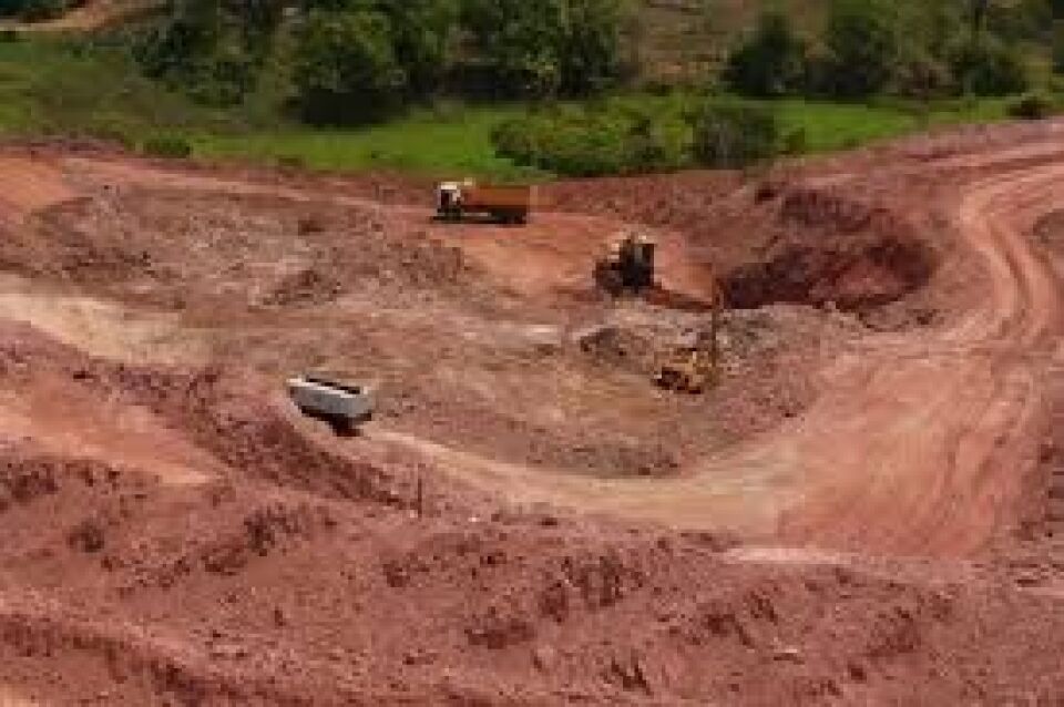 ALE CONSTATOU: Mineradora Santa Helina está regular. Mas governo não fiscaliza