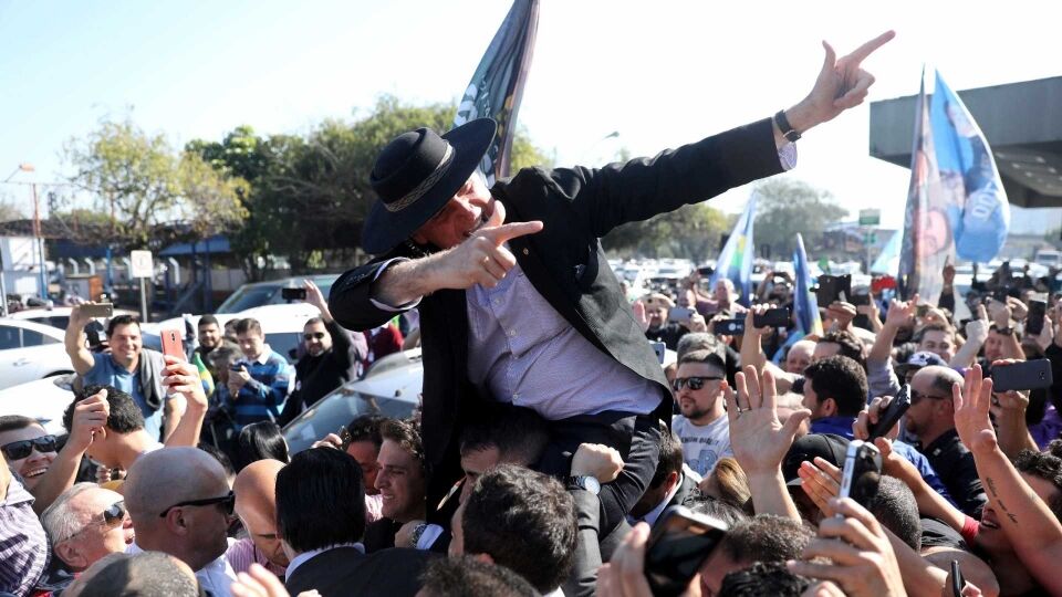 Datafolha: Bolsonaro se mantém na liderança; Ciro cresce