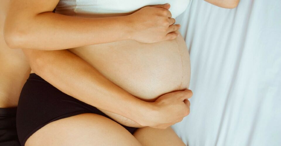 Homem descobre que vai ser pai. A reação é incrível. Assista.