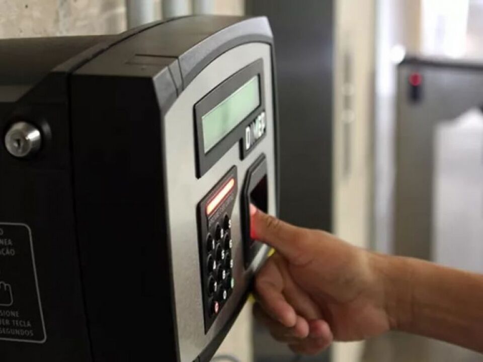 Governo vai criar banco de horas e sobreaviso para servidores públicos