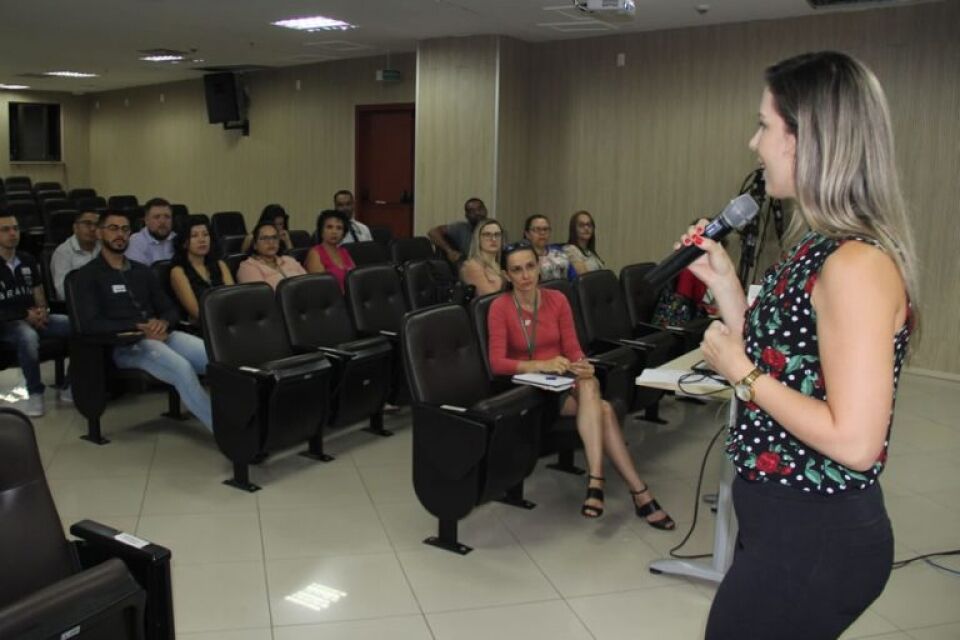 Servidores da 23ª turma recebem orientação sobre educação financeira