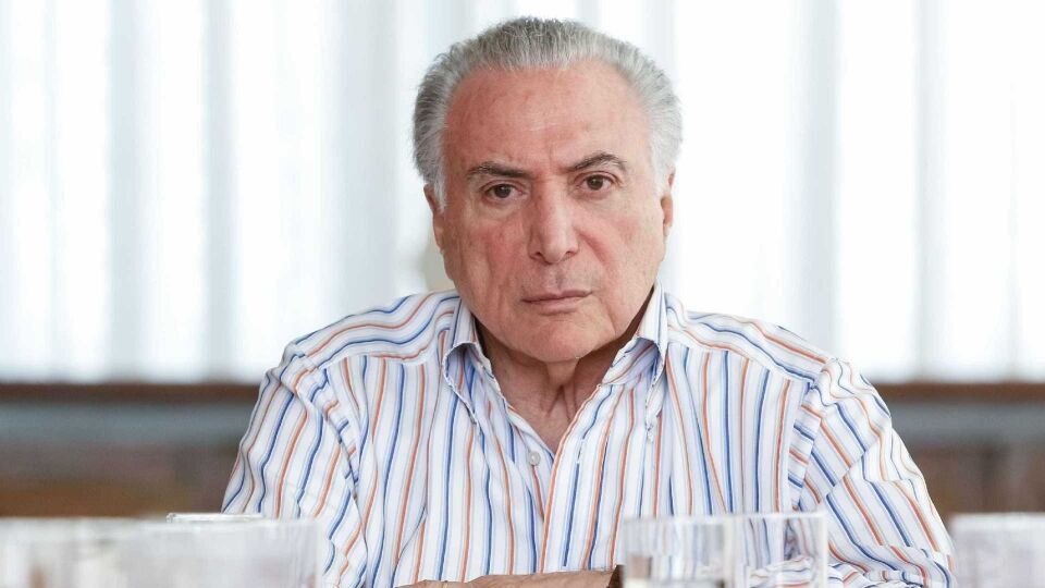 Fachin dá 15 dias para PGR se posicionar sobre Temer e ministros