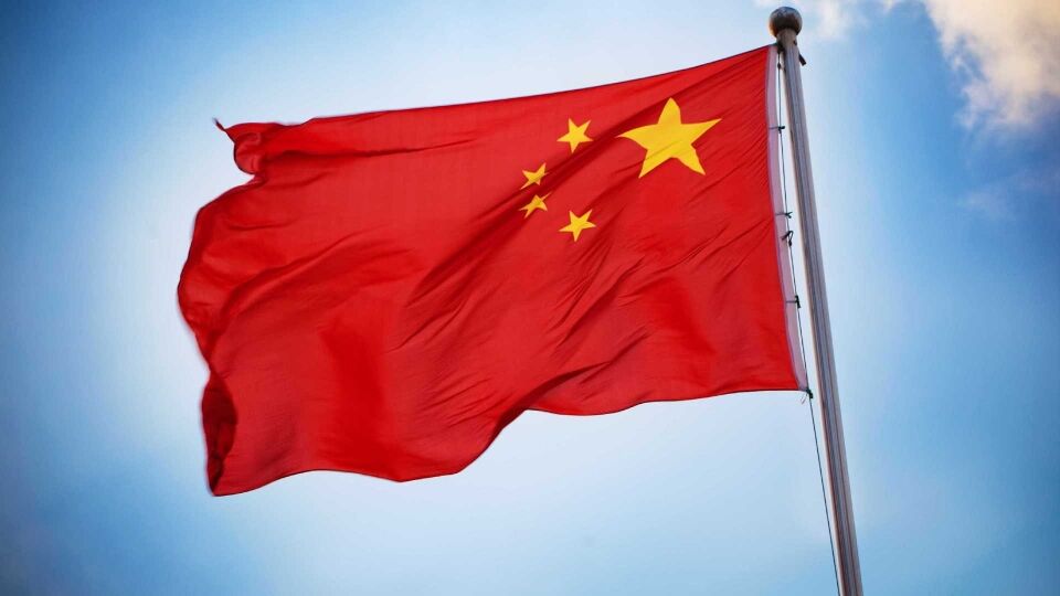 Motorista atropela multidão e deixa mortos na China