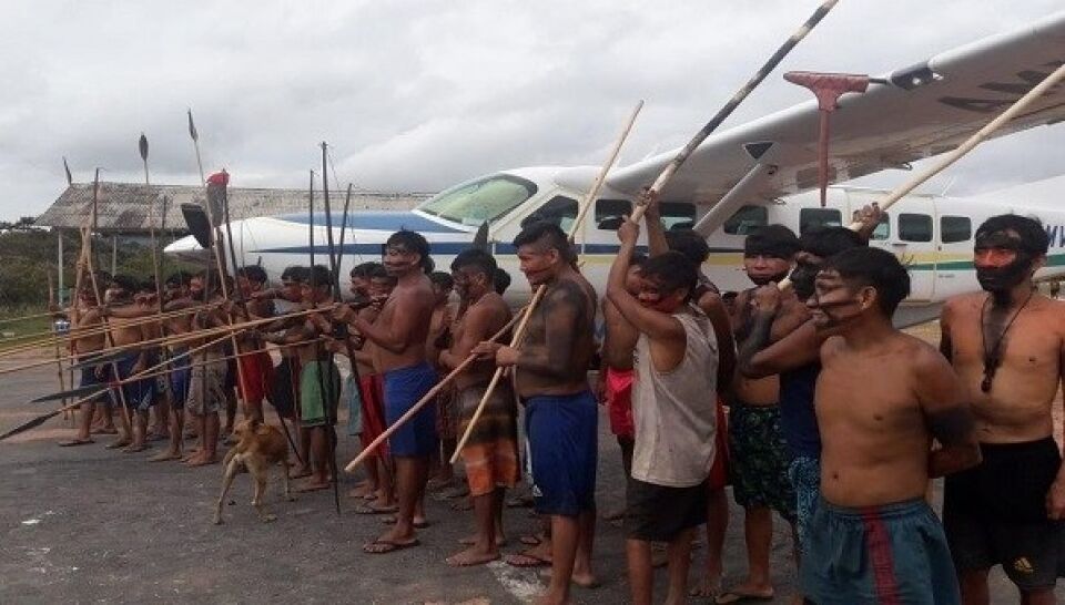 Índios Yanomami fazem servidores da Saúde de RR reféns após mortes de crianças em comunidade