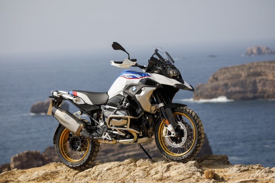 BMW R 1250 GS é revelada para substituir a aventureira R 1200 GS, moto mais vendida da marca