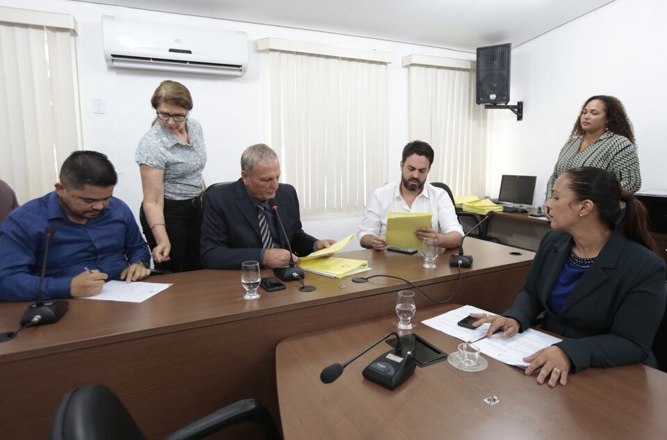 CCJR aprova projetos que retiram incentivos das usinas do Madeira