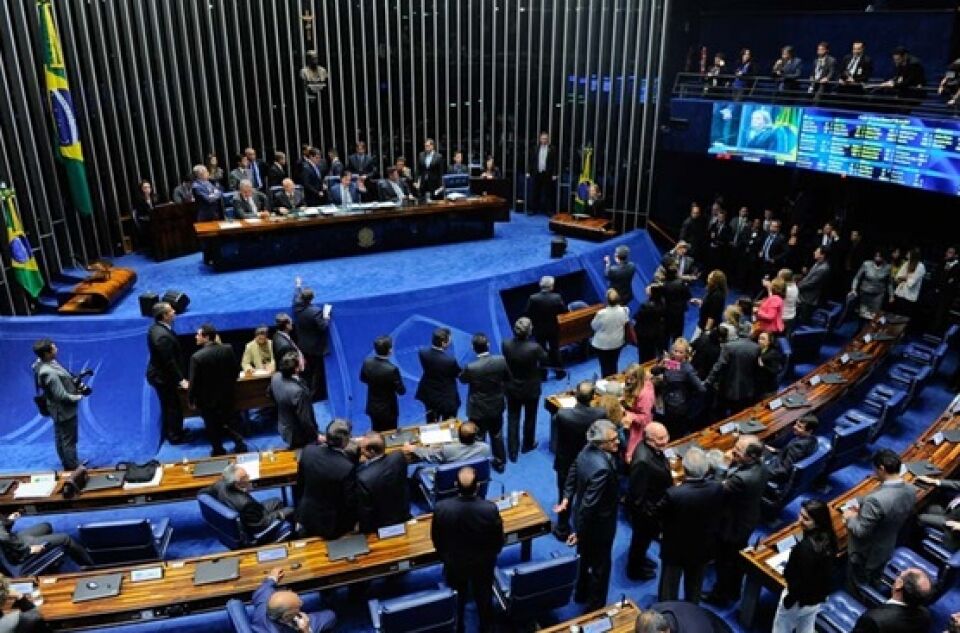 Você sabe quanto custa um senador?