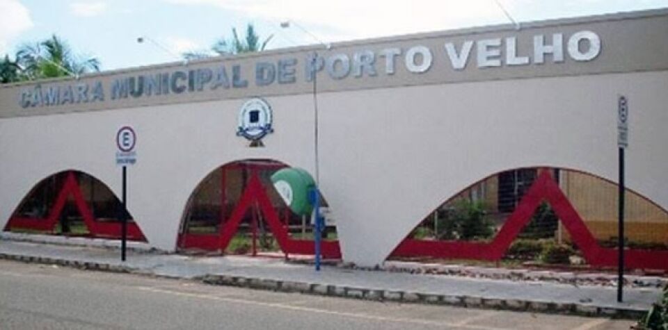 Câmara de Porto Velho contrata IBADE por R$ 400 mil sem licitação