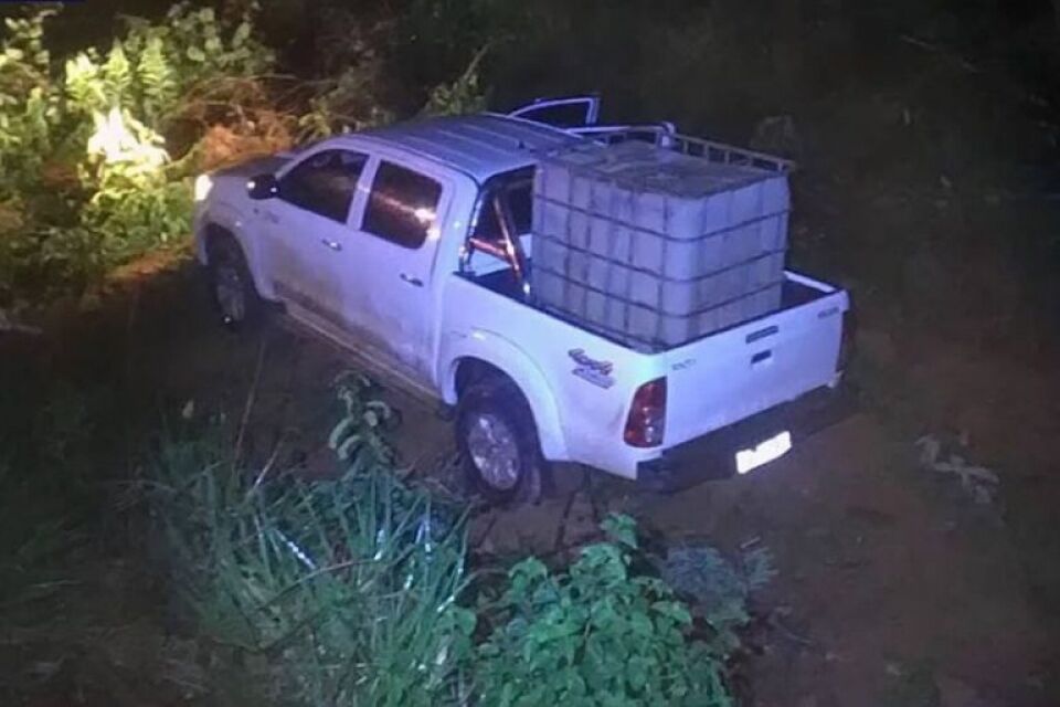 PRF recupera caminhonete roubada em Porto Velho