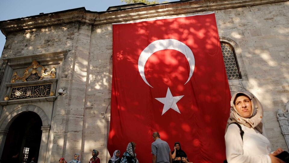 Turquia prende 61 militares por elo com líder opositor