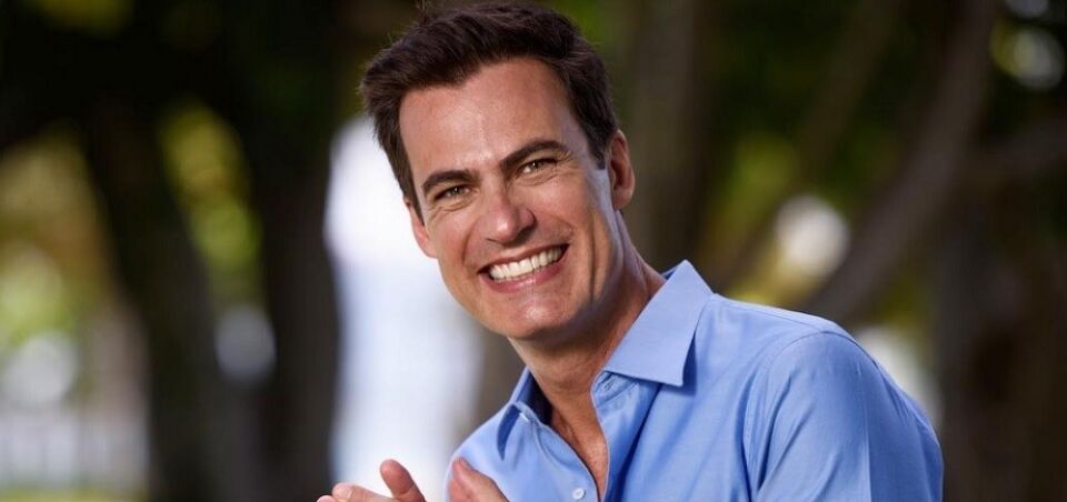 Carlos Casagrande é internado em hospital com edema na glote