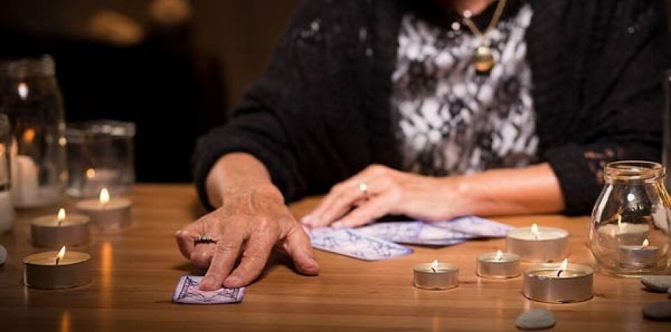 6 coisas sobre amor que as pessoas mais perguntam às videntes