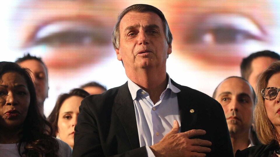 Brasileiros que conviveram com ex de Bolsonaro confirmam ameaças