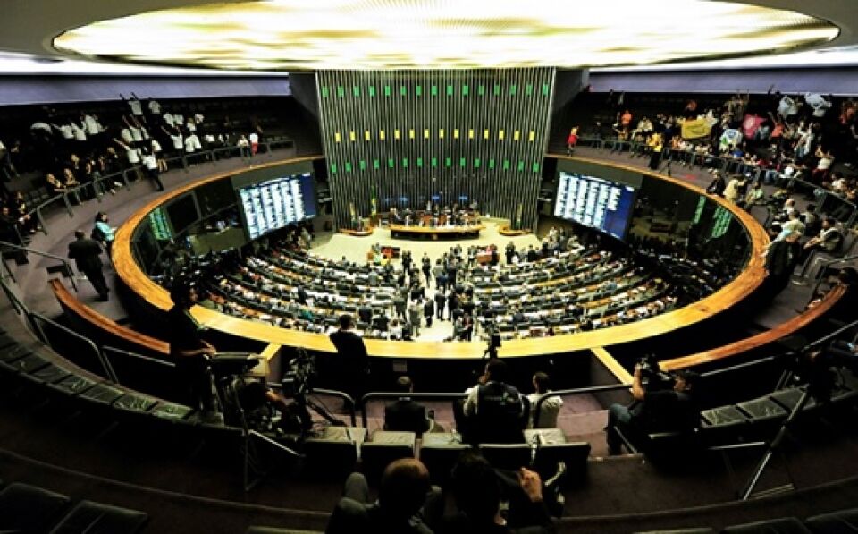 Quanto é o salário de um deputado federal?