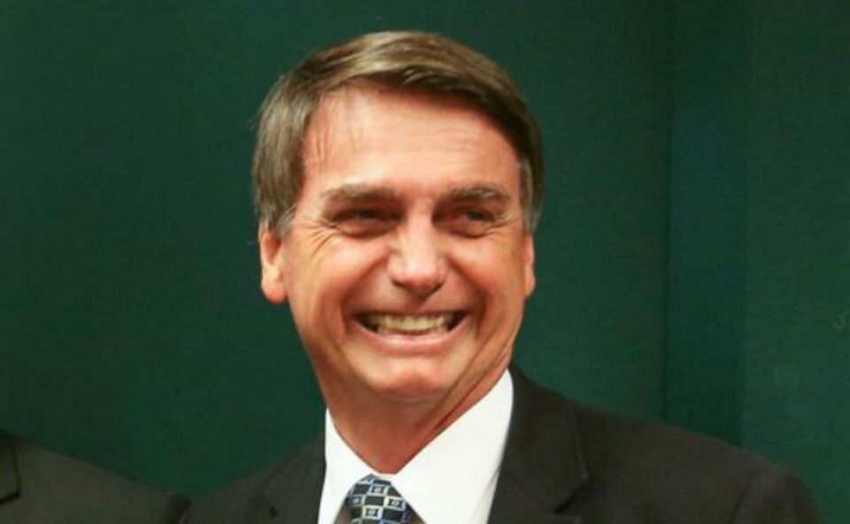 Após Ibope, campanha de Bolsonaro mira vitória no 1º turno com voto útil antipetista