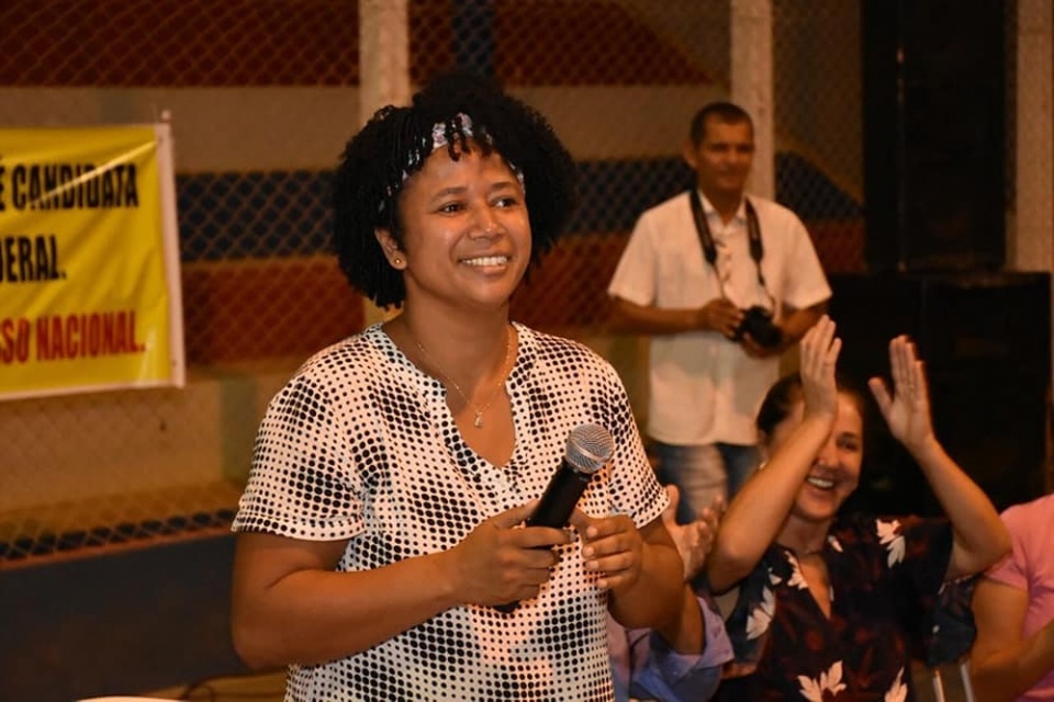 Rondônia elege sua 1ª deputada federal negra: 'Não é a cor que decide o caráter de alguém', diz