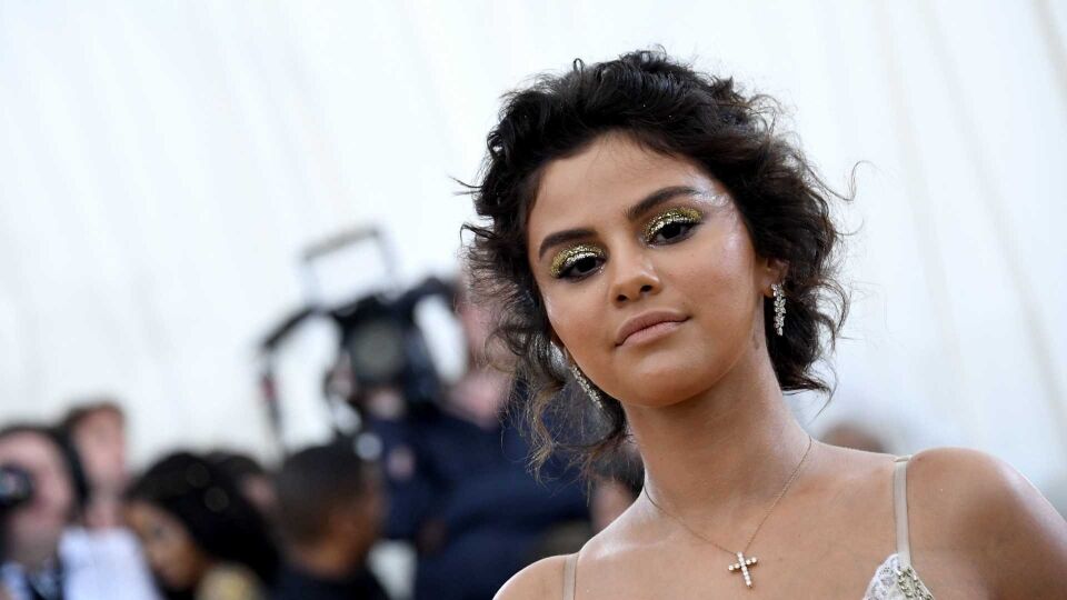 Selena Gomez é internada em clínica psiquiátrica após 'surto emocional'
