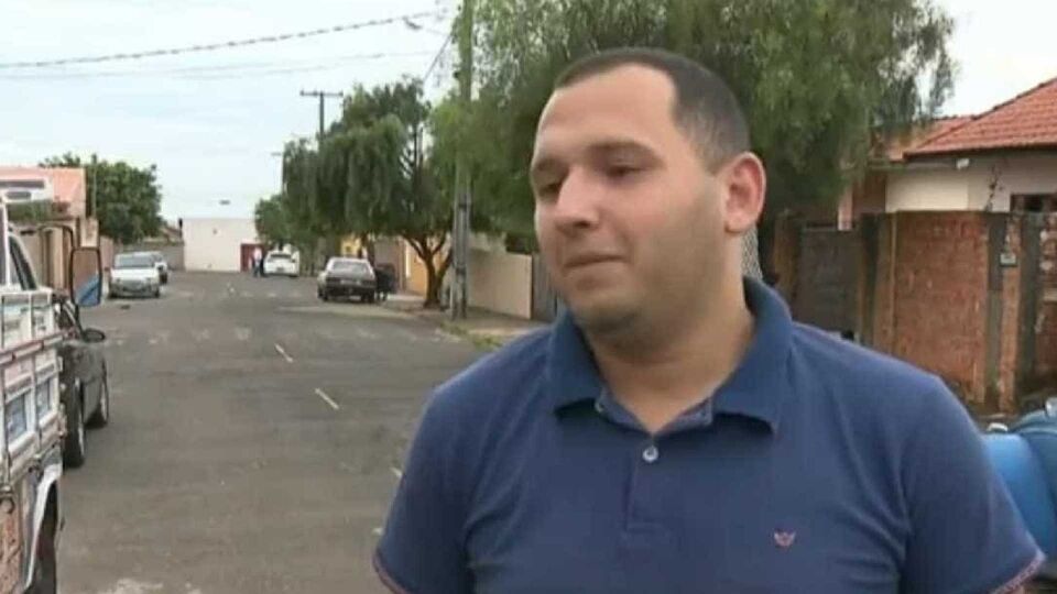 ‘Foi brincadeira’, diz eleitor que apertou botões de urna com revólver