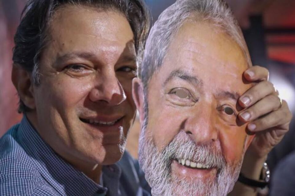 Haddad é Lula? Após herdar votos, Haddad esconde Lula em seu programa eleitoral