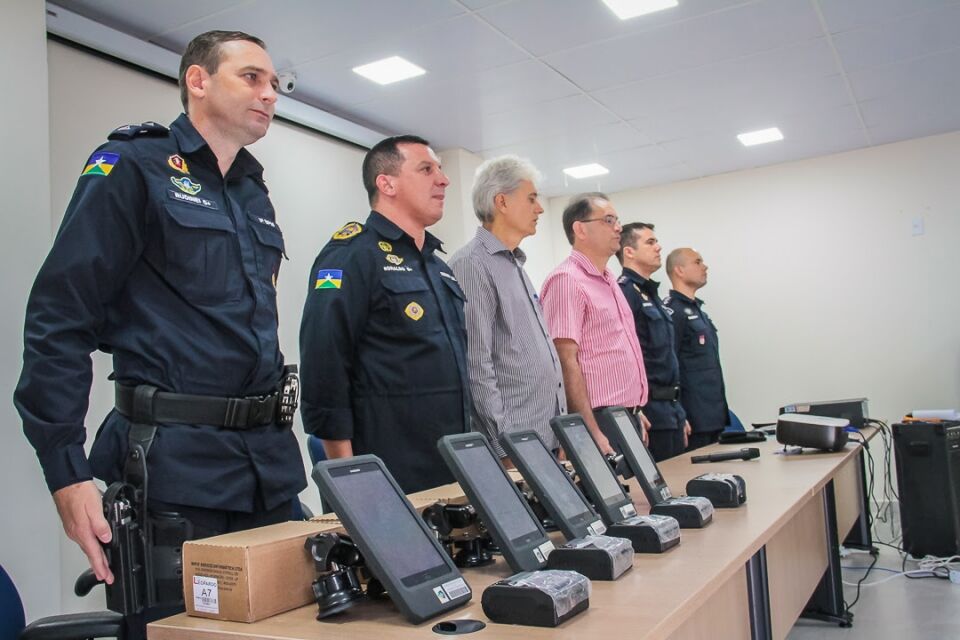 Equipamentos mobile são entregues para modernizar policiamento em Colorado do Oeste e Cabixi