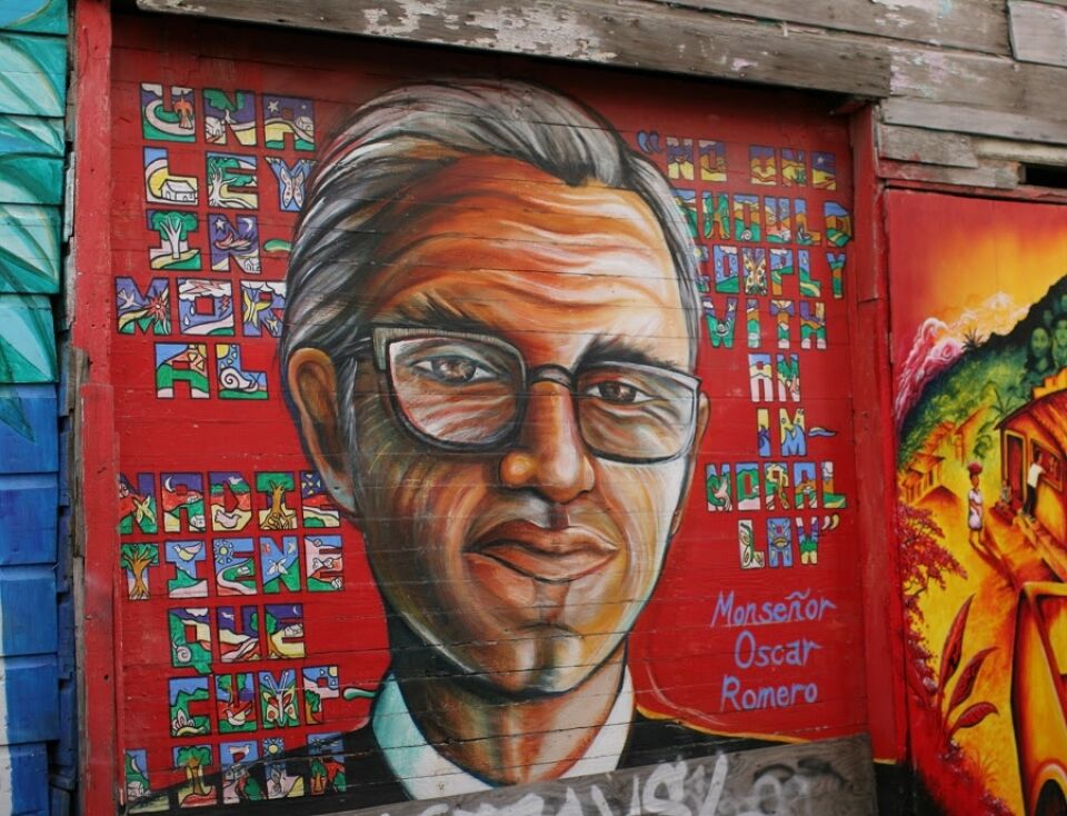 Papa canoniza Óscar Romero, arcebispo assassinado por militares em El Salvador