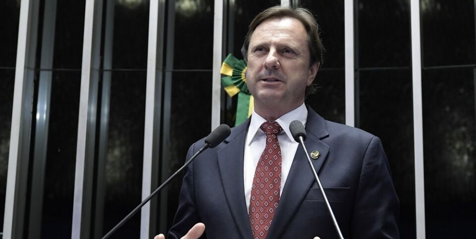 Federal chega a Cascavel para transferir Acir a Brasília, mas é impedida por médicos