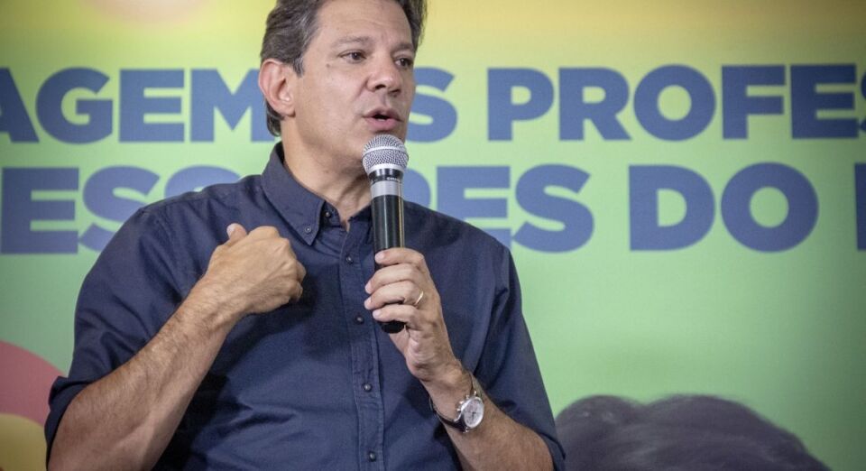 Haddad: “Um país não tem futuro sem professores motivados e valorizados”